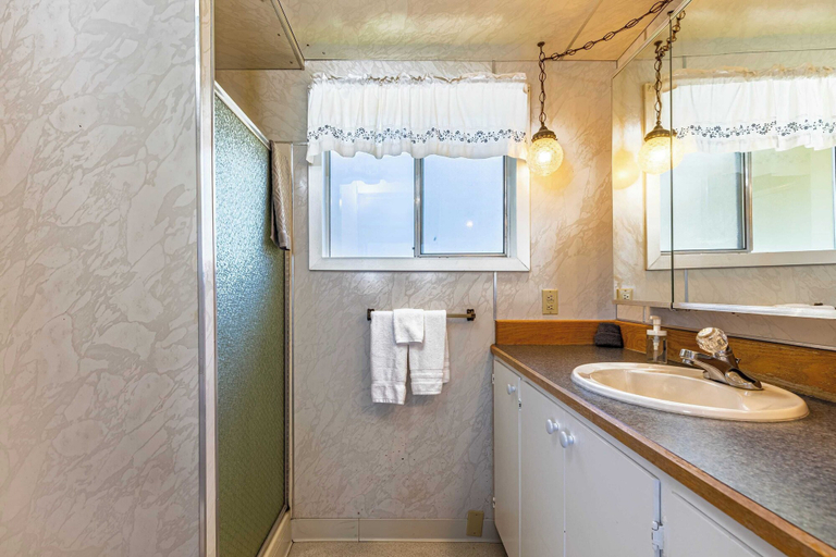 Bathroom 4, Private Beach Access + Water Views! Sleeps 18, Historic 6bdr Farmhouse w/ Deck, Island