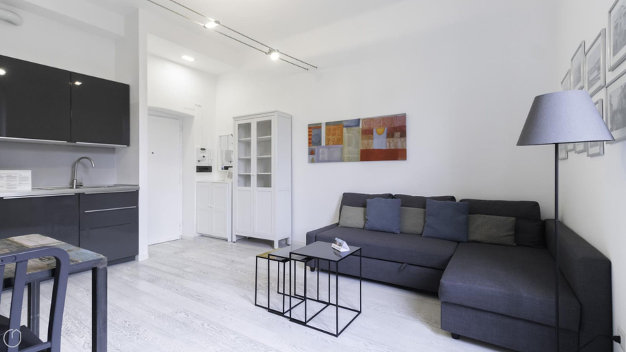 Room 3, Italianway - Angelo Della Pergola, Milano
