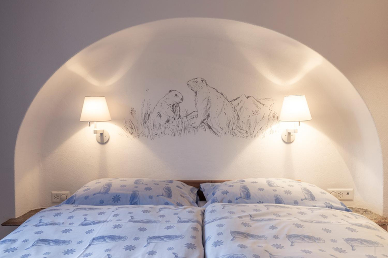 Bedroom 2, Hotel Privata, Maloja