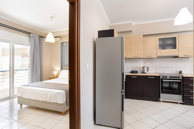 Room 4, Kalamata City Nest Ypapanti Cozy Bright Getaway, Peloponnese