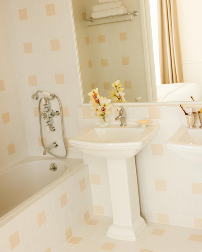 Bathroom 5, LILOU, Var