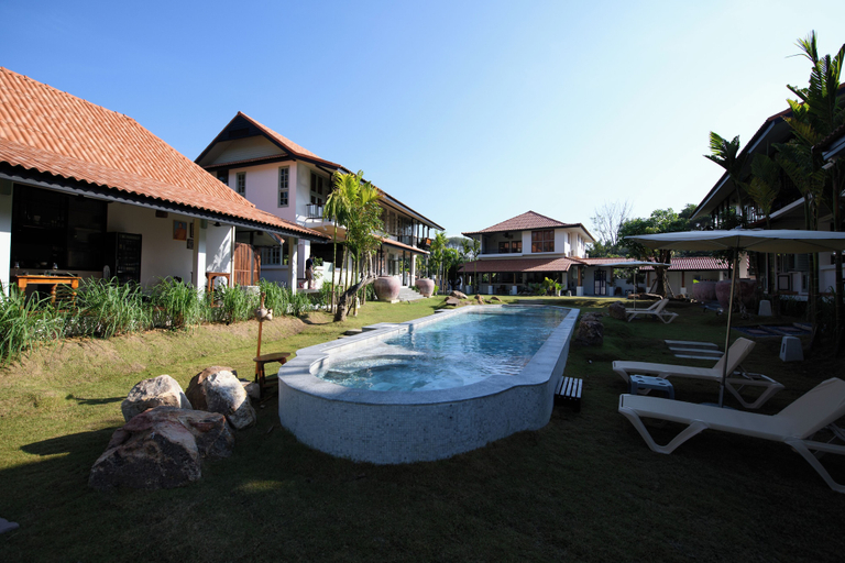 Sport & Beauty, Villa Pateh, Sikao