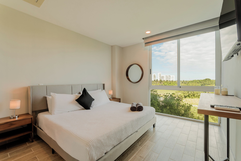 Bedroom 3, EHDEN Vacation Suites Puerto Cancún, Isla Mujeres