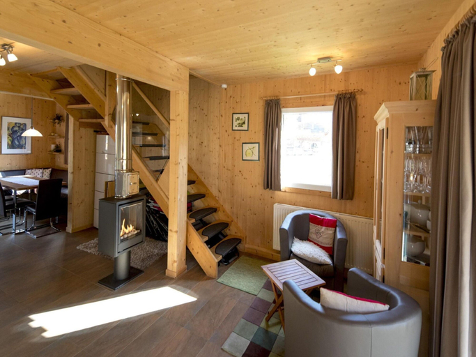 Others 2, Attractive Chalet With Sauna, Murau