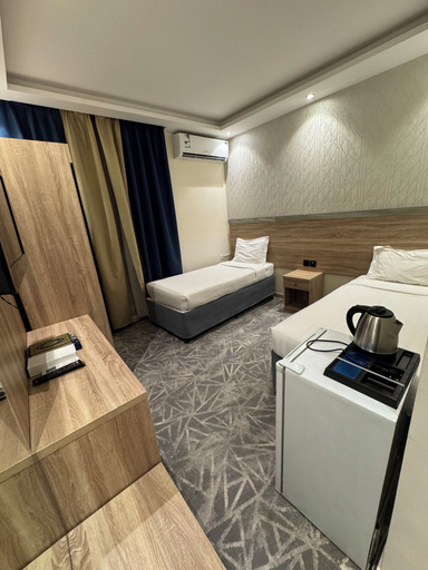 Bedroom 3, Paradise Nice Hotel - Al Mahbas, Makkah