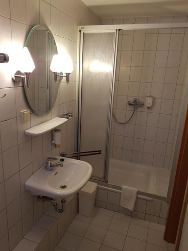 Bathroom, Hotel Landgut Ochsenkopf, Wittenberg