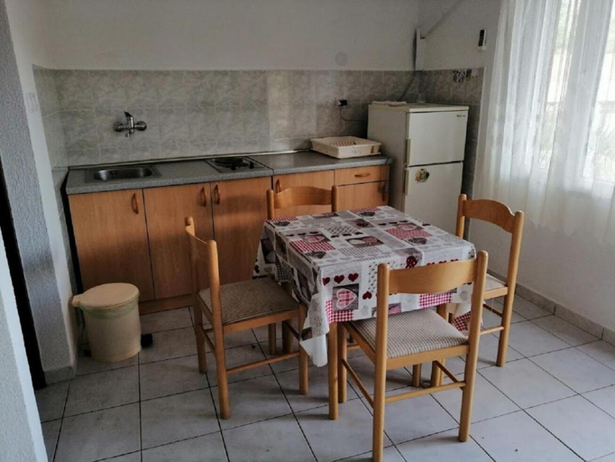 Others 3, Apartments Branko, Vis