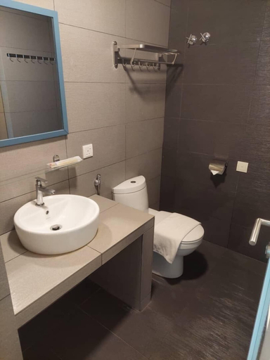 Bathroom 5