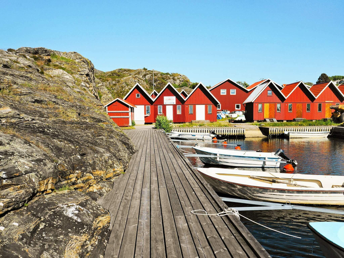 Others 3, person holiday home in DYRON, Tjörn