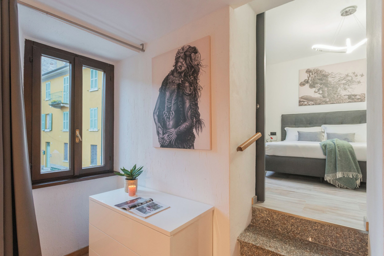 Others 5, Bell Tower Square by Rent all Como, Como