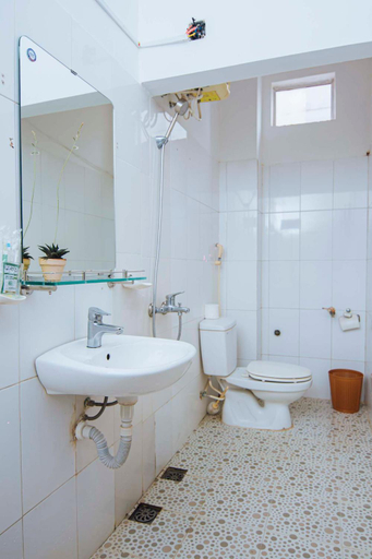 Bathroom 4, Chapi Hotel, Đồng Hới