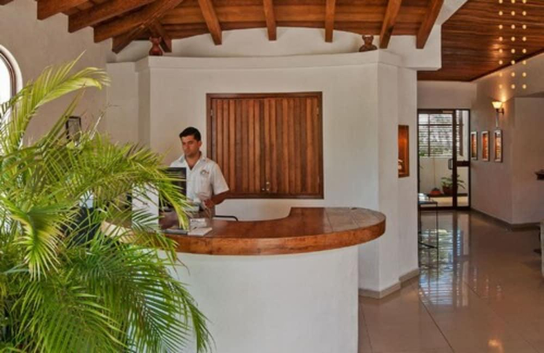 Others 4, Hotel Pez Vela, Manzanillo