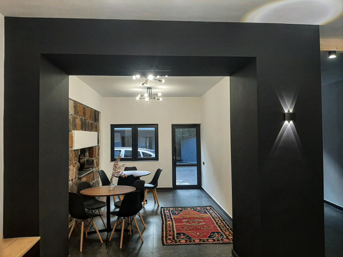 Public Area 3, Innwoods Hotel