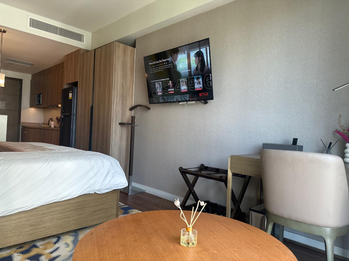Bedroom 3, Novotel Suites Manila at Acqua Hotel & Residences, Mandaluyong