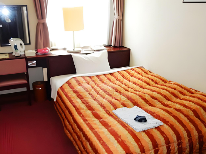 Bedroom 3, Maizuru Grand Hotel, Maizuru