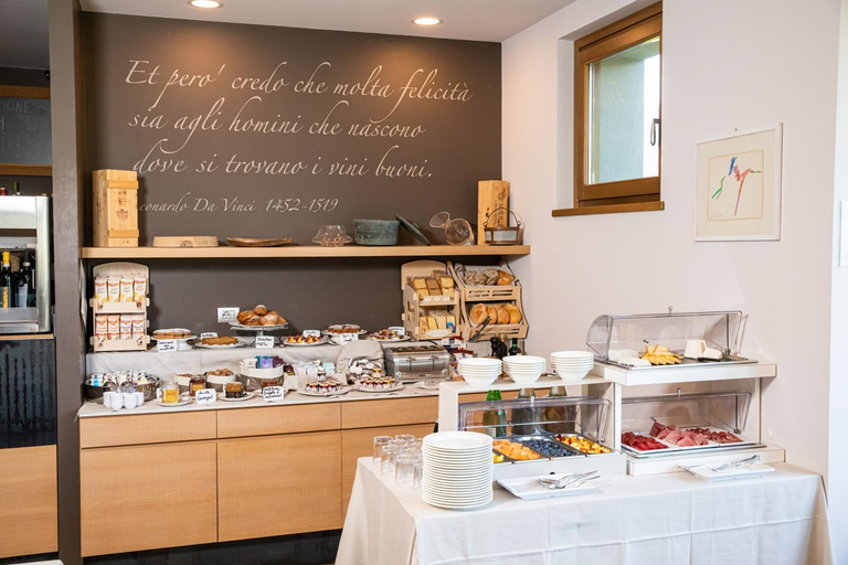 Food & Drinks 5, Wine Hotel Retici Balzi, Sondrio