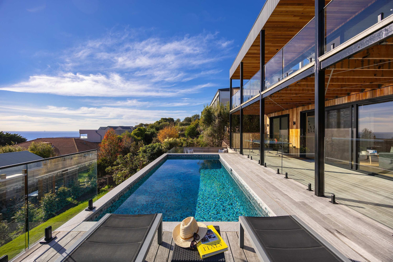 Room 5, Azure Horizon Gas Heated Pool With Stunning View, Melbourne