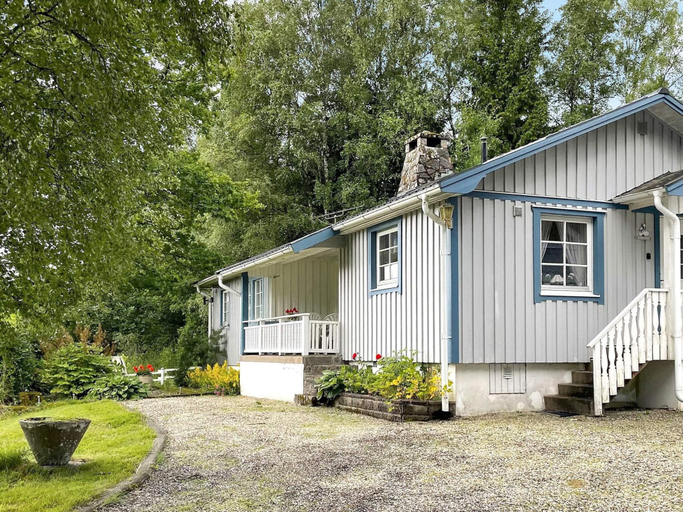 Exterior 2, 6 Person Holiday Home in Trollhattan, Trollhättan