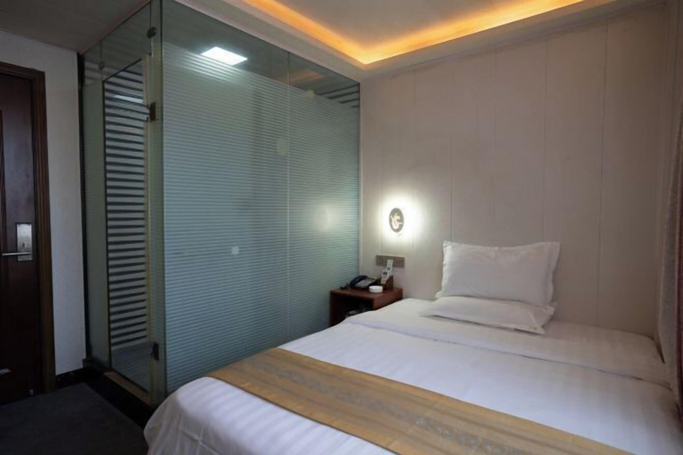 Bedroom 10