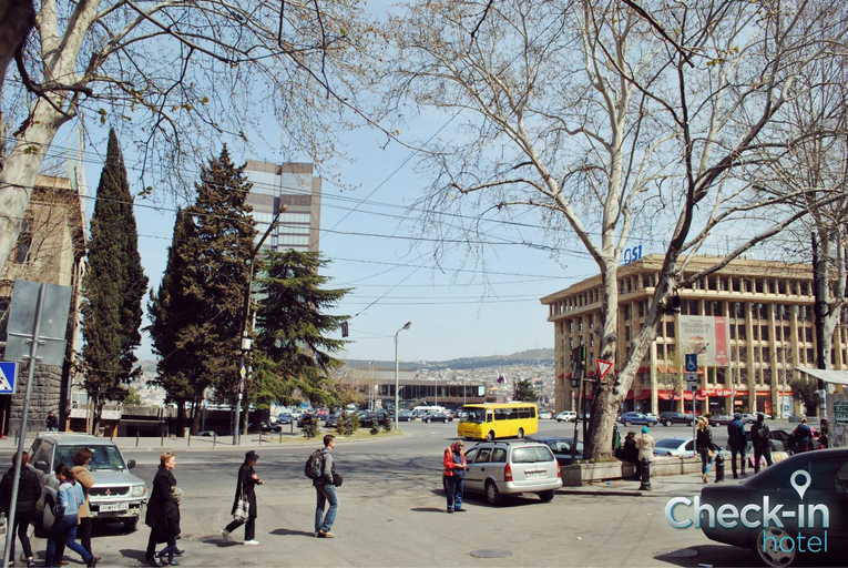 Food & Drinks, Check-In Hotel, Tbilisi