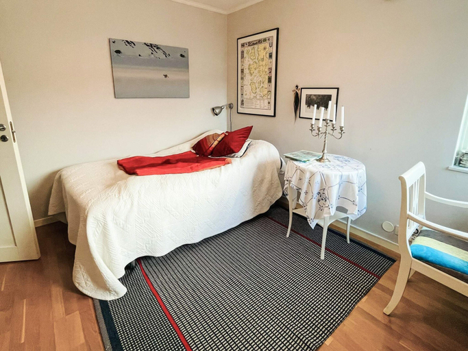 Bedroom 3, 4 Star Holiday Home in Stenungsund, Stenungsund
