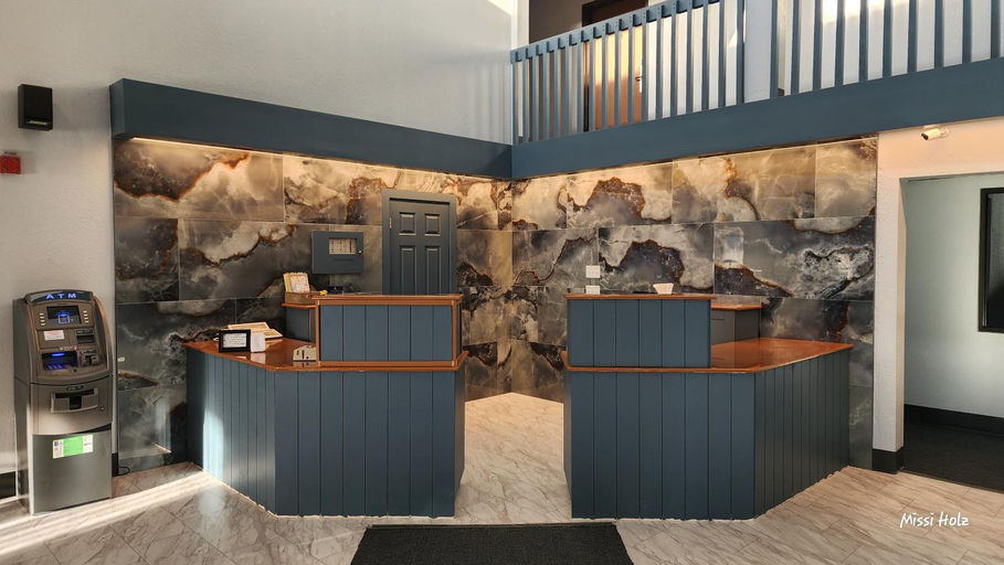 Public Area 2, The Oasis Hotel & Bar, Sheboygan