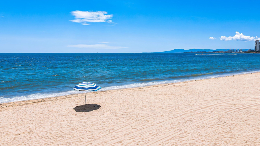 Others 4, 3BR with Private Pool on the Ocean, Puerto Vallarta
