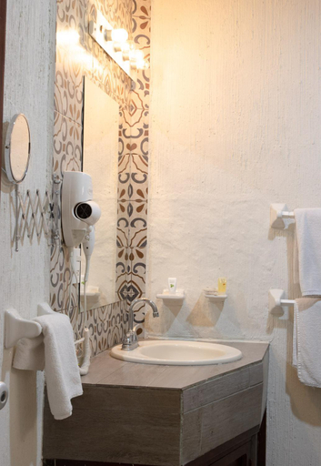 Bathroom 4, El Marques Hacienda, Guanajuato
