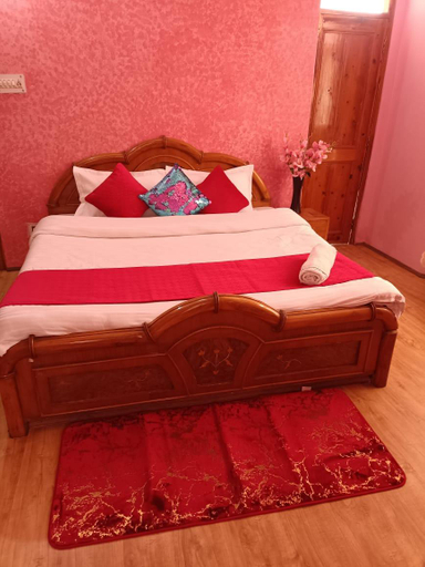 Bedroom, The Himsutra, Shimla