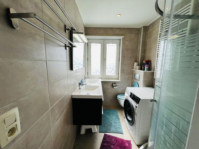 Bathroom 2, Ganha holiday house, Antwerpen