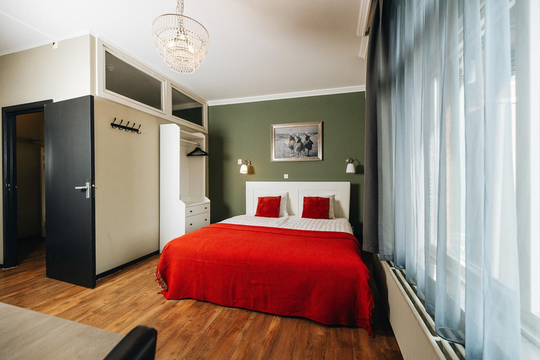 Bedroom, Hotel Renesse, Schouwen-Duiveland