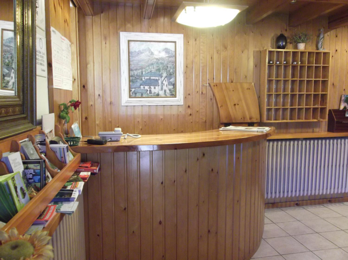 Public Area 2, Hotel Escalar, Huesca