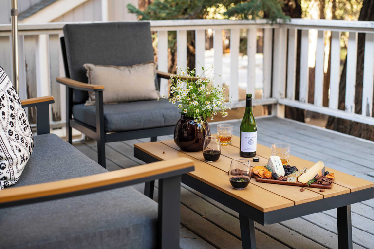 Interior 4, Hartwood by Avantstay Cozy Big Bear Abode w/ Spacious Deck & Stone Fireplace, San Bernardino
