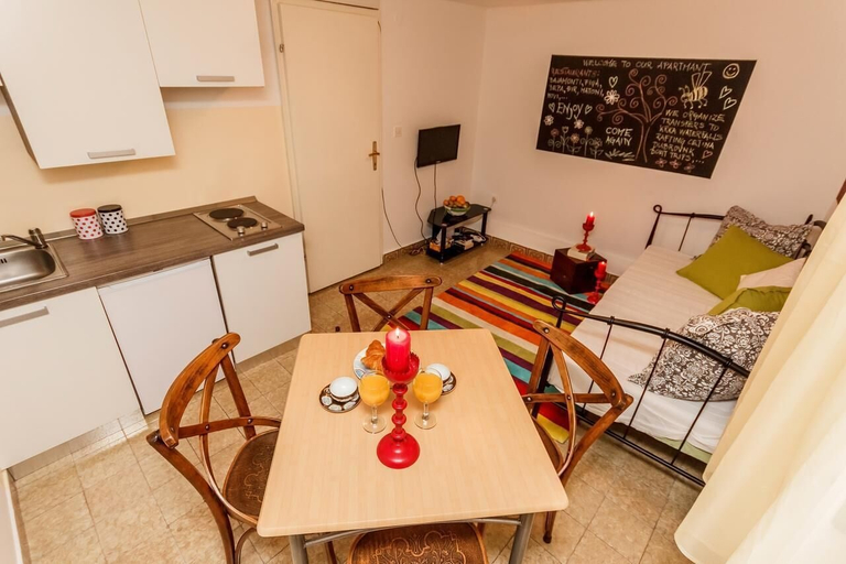 Others 4, Dalmatian Cottage, Pedestrian Zone, Split