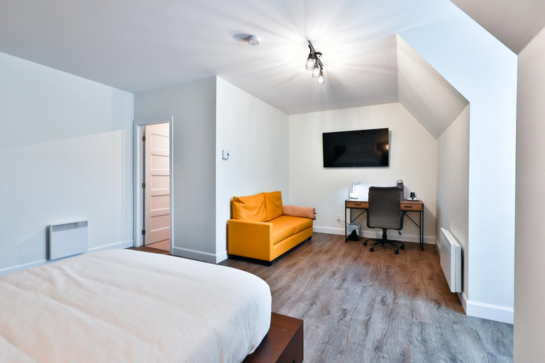 Bedroom 2, Domaine du Recif, La Haute-Gaspésie