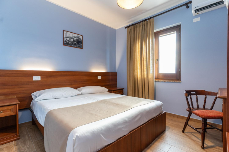 Others 3, B&B Gusto West, Cosenza