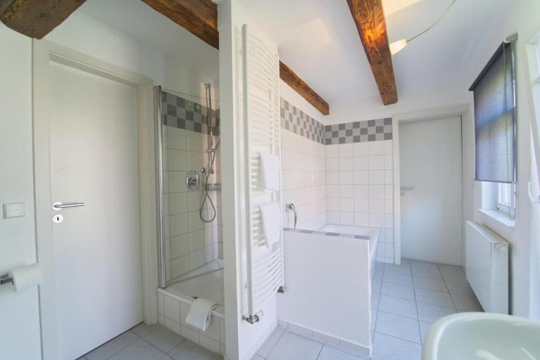 Bathroom 5, Hotel Soleiado am Schloß, Ludwigsburg
