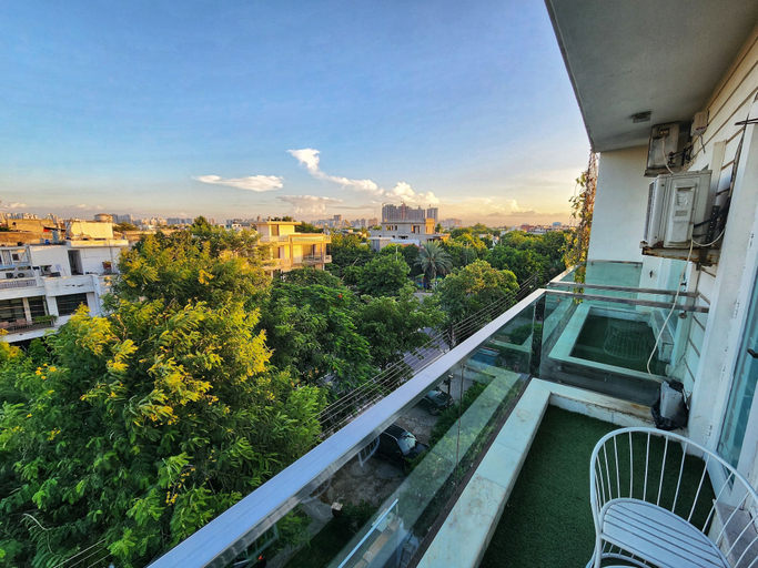 Others 5, The G8 Noida, Gautam Buddha Nagar