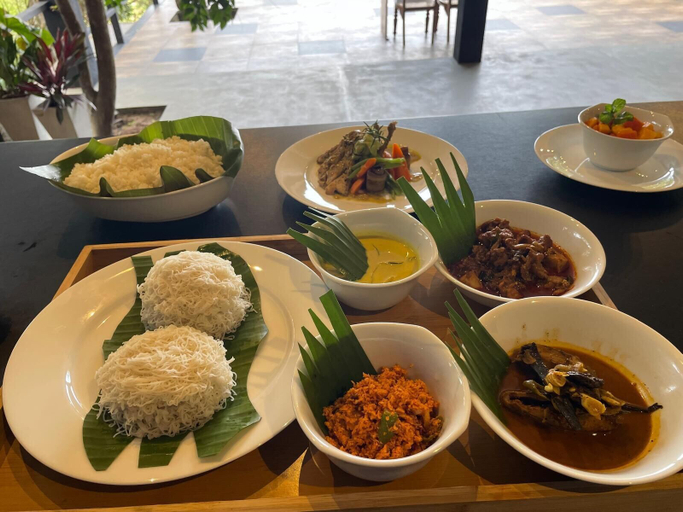 Food & Drinks 4, Nuga Retreat, Hanguranketha