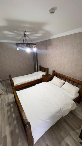 Bedroom 2, Quba Ugur Hotel, Quba