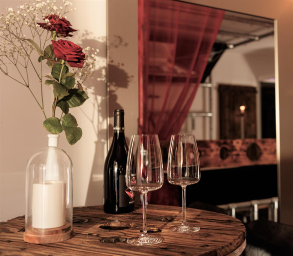 Food & Drinks 2, Plgfe - EPICUROOMS - Suites romantiques 5 etoiles, Gard