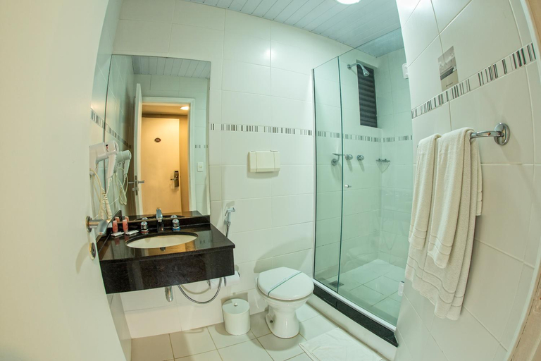 Bathroom 4, Hotel Campo Largo Comfort, Campo