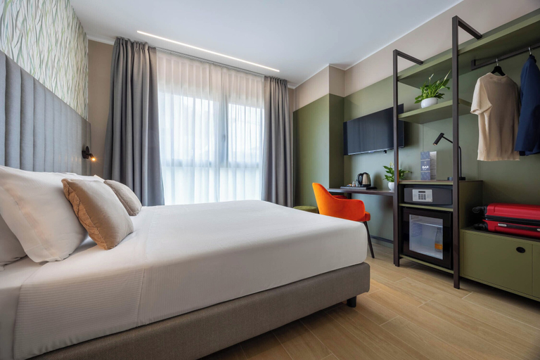 Bedroom 6
