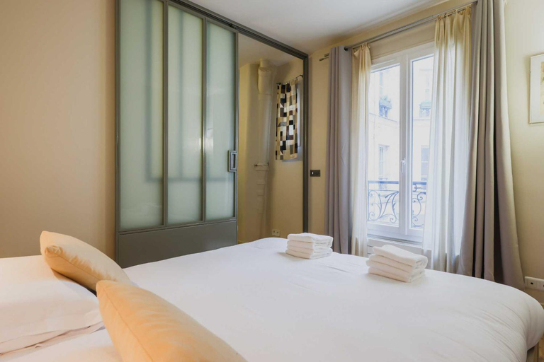 Bedroom, Modern flat - 1BD/4P - Parc Monceau, Paris