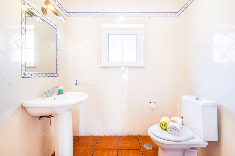 Bathroom 5, Villa Casablanca, Portimão