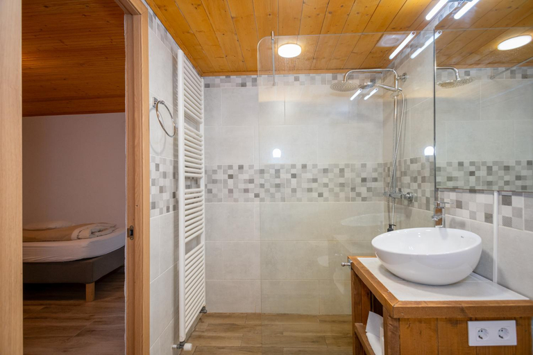 Bathroom 2, Yeguada Senillosa - Turisme Rural, Girona