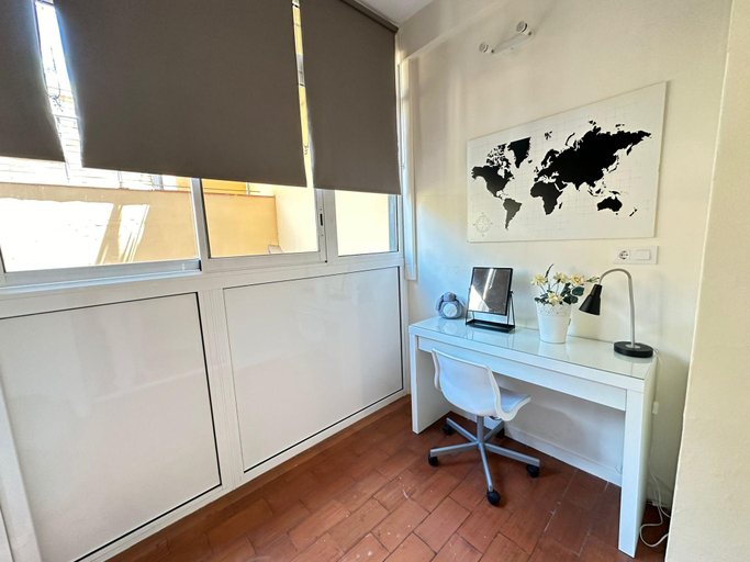 Others 4, Habitaciones Balmes, Barcelona