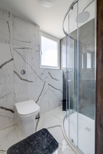 Bathroom 3, Chic Apartment Stays by Buena Vista