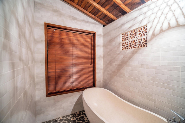 Bathroom 5, Taluh Bebek Ubud Private Villas, Gianyar