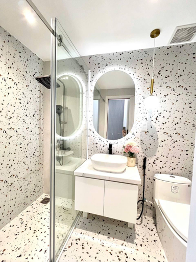 Bathroom 5, Oceanus, Nha Trang